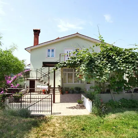 Bozena Kneb Διαμέρισμα