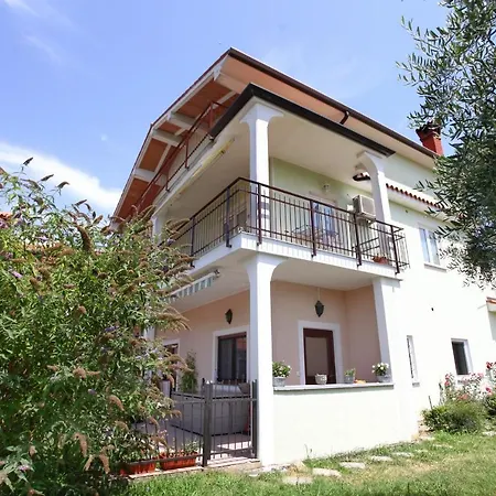 Bozena Kneb Appartement